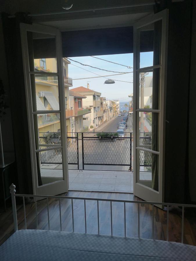 Locanda Popolare Aci Castello Eksteriør bilde