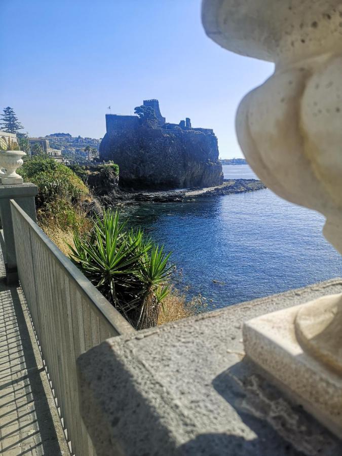 Locanda Popolare Aci Castello Eksteriør bilde